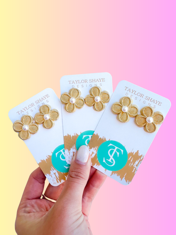 Isla Flower Studs For Cheap
